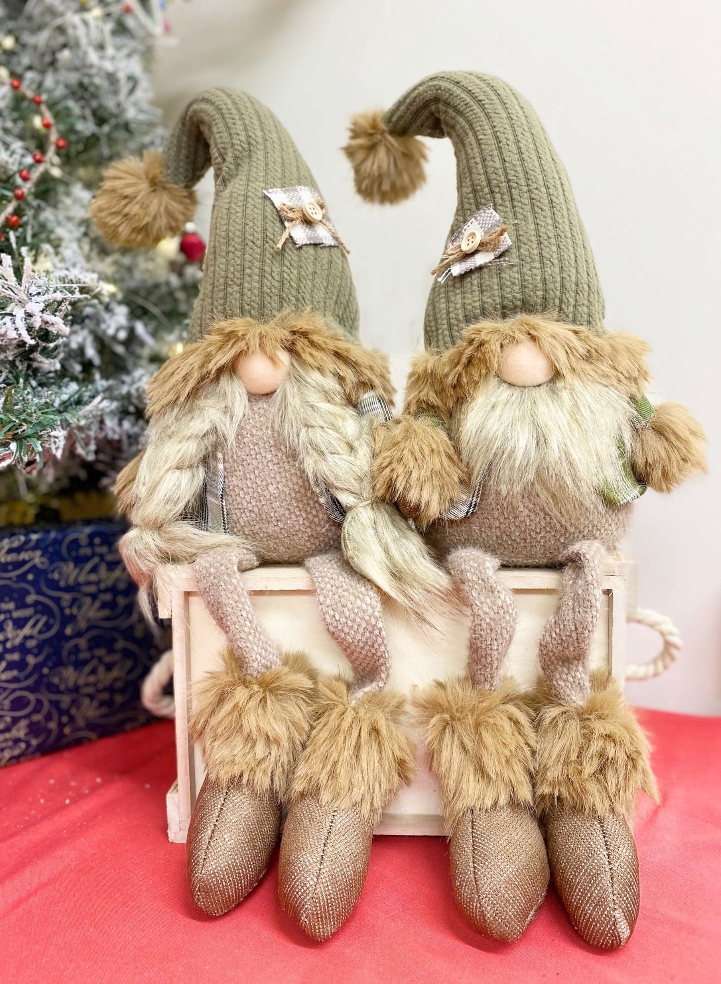 Sitting Mr & Mrs Santa Gonks With Dangly Legs